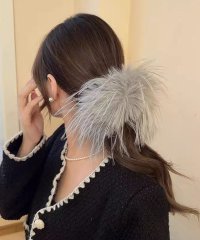 shoppinggo/ヘアクリップ ファー付き もこもこ フェイクファー ヘアピン ヘア留め 冬 ヘア爪 クランプ かわいい オシャレ 髪飾り 大人 クリスマス 上品/505789612