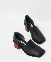 LANVIN en Bleu/スクエアトゥサイドオープンパンプス/505794395