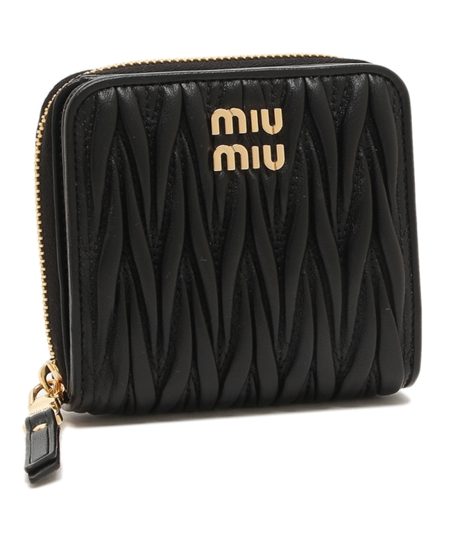 MIU MIU 2つ折り財布 新品未使用 女の財布です ブラック