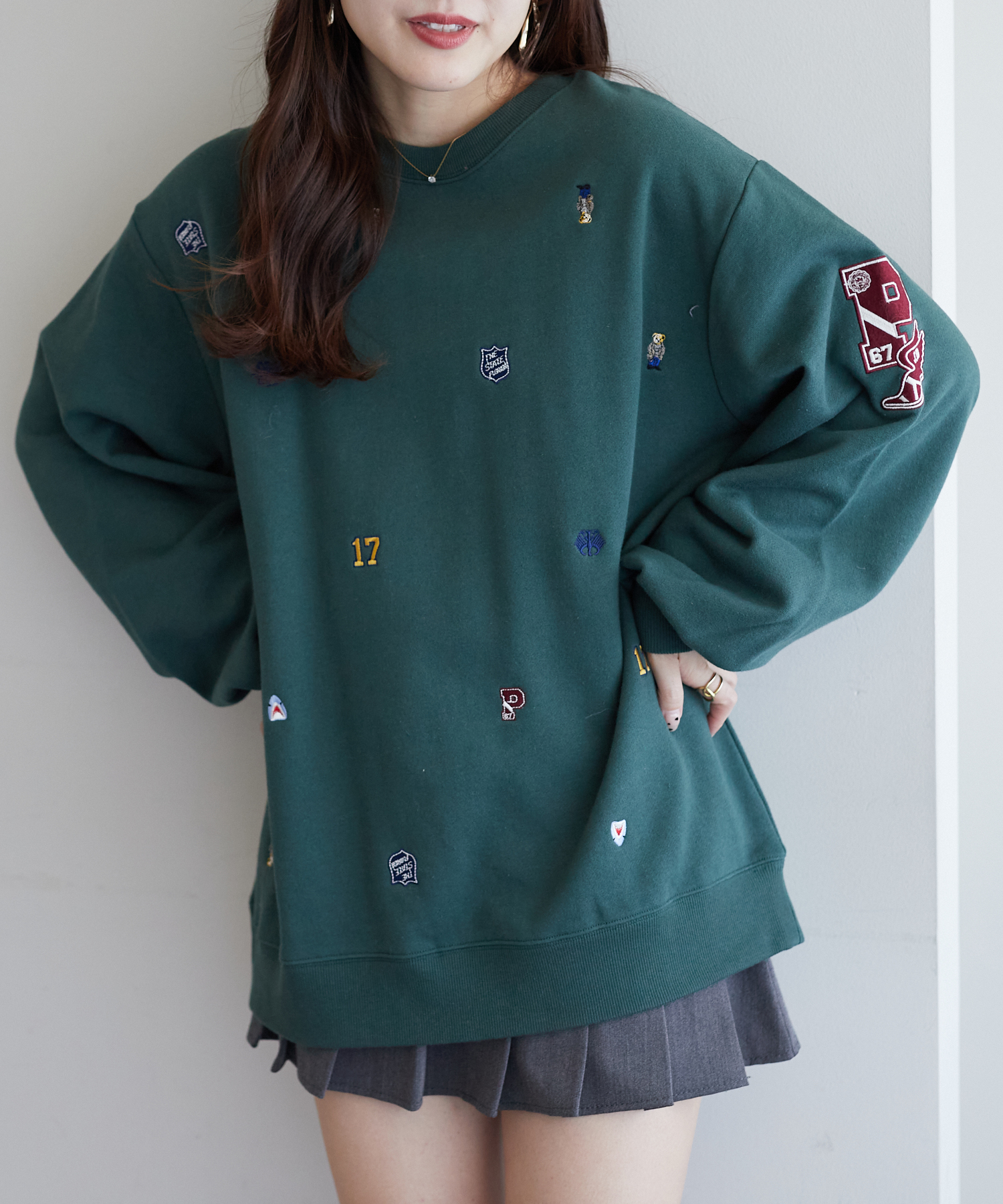 クーポン】【セール 40%OFF】裏起色々柄総刺繍プルオーバー