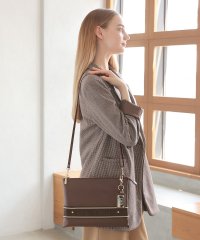 Clelia/クラッチバッグ レディース 2way ショルダーベルト付き 小さめ 肩がけ 軽量 おしゃれ オシャレ かわいい 大人かわいい 長財布が入る CL－25827/505830507