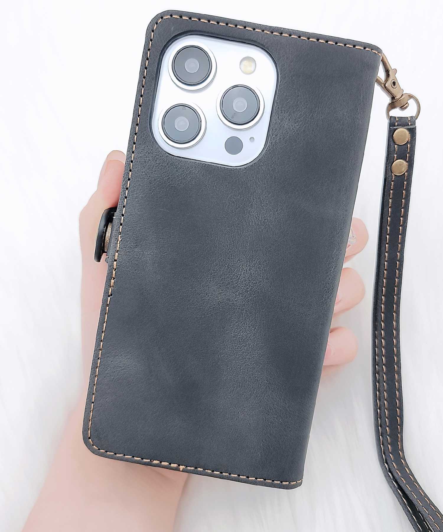 ルイヴィトン正規品スマホケース LOUIS VUITTON ルイヴィトン iphoneケース iphone12 / iphone13
