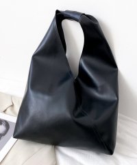 ar/mg/エーアールエムジー ar/mg 【Un】【LA2323ot】【it】【Lilamusant(リラミュゾン)】2WAYフェイクレザートライアングルトートバッグ/505845976