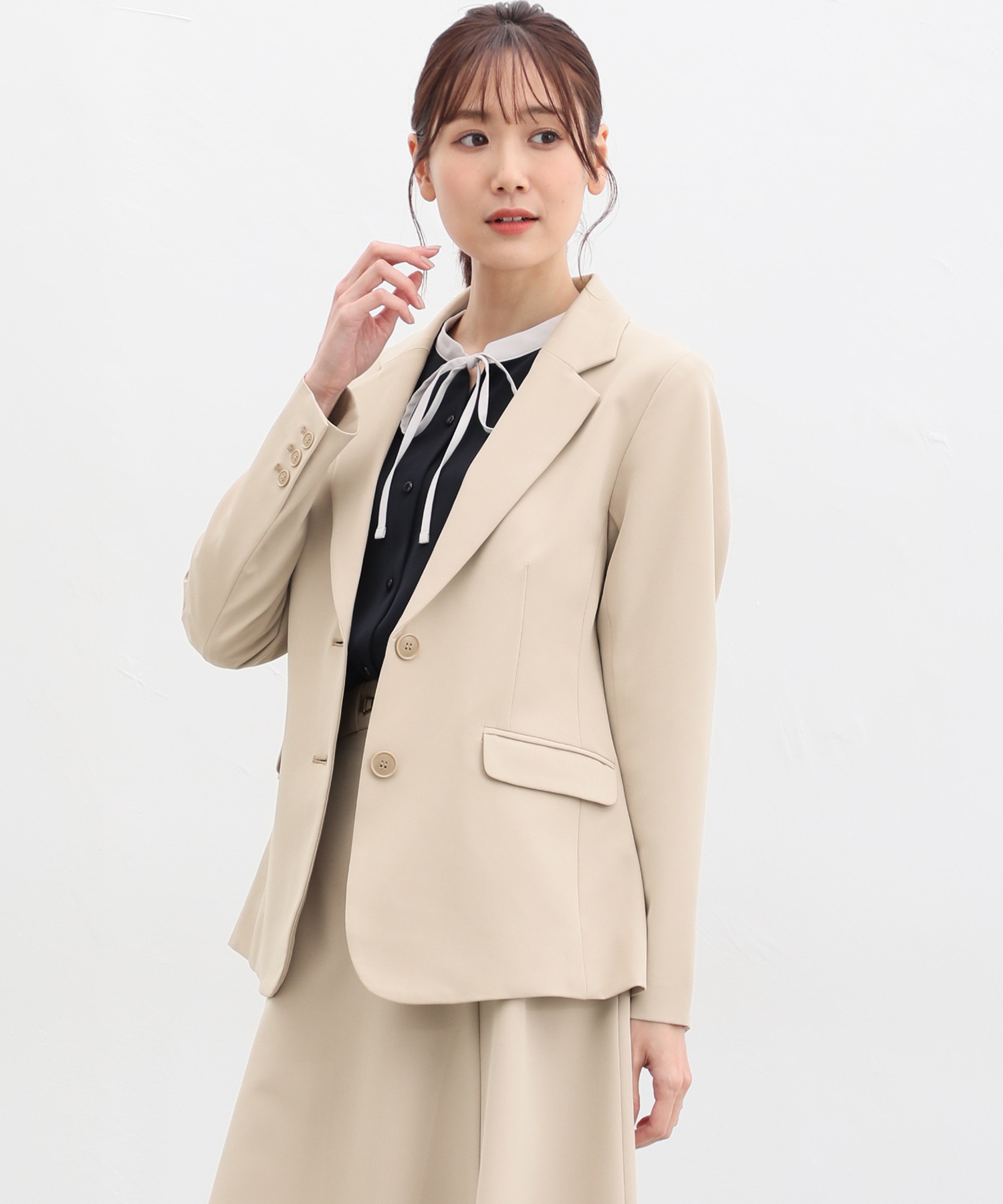 マスターバニー★レディースフーディジャケット2 2024 WINTER COLLECTION｜COLLECTION｜MASTER BUNNY EDITION