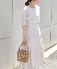 quaranciel/quaranciel:〈洗濯機可能〉ストライプ バックオープン フレア ロング ワンピース/505850644