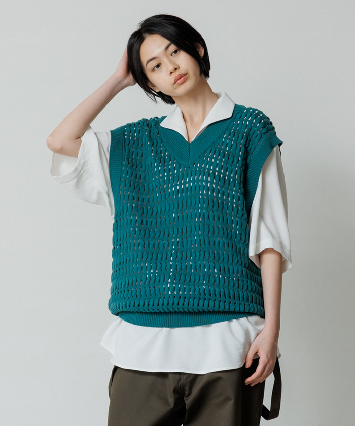 セール 65%OFF】【WEB限定】透かし編み ケーブル ニットベスト