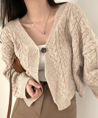 Amulet/アミュレット Amulet ケーブル編みワンボタンカーディガン レディース 10代 20代 30代 韓国ファッション カジュアル 秋 冬 無地 シンプル 上着 /505881159