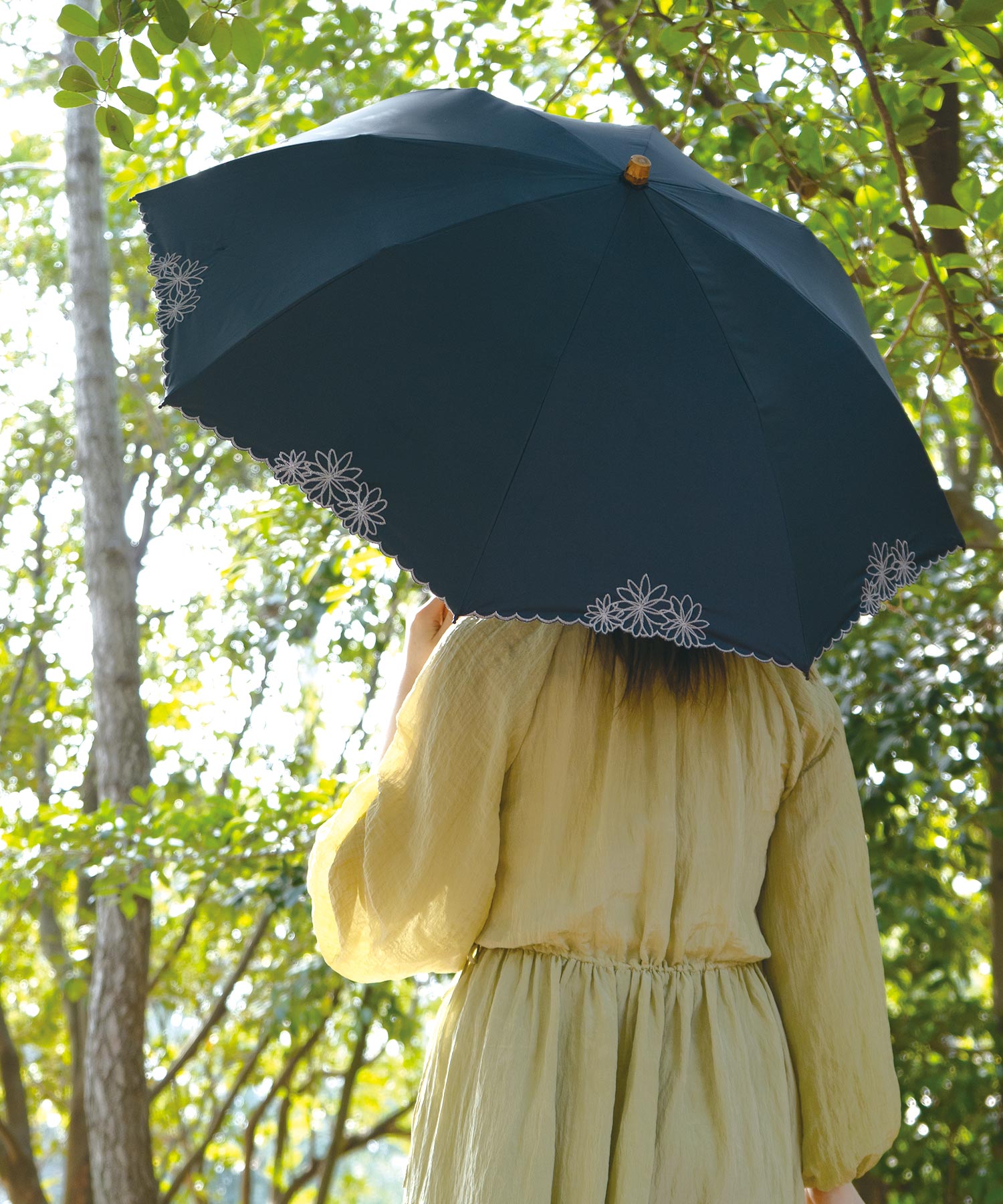 Wpc.公式】最強の日傘 UVO(ウーボ) 2段 刺繍フラワー 親骨50cm Wpc.公式】最強の日傘 UVO(ウーボ) 2段 刺繍フラワー 親骨50cm