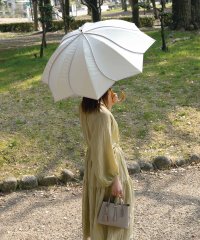 Wpc．/【Wpc.公式】最強の日傘 UVO(ウーボ) 8本骨 フローラル 55cm 大きい 完全遮光 遮熱 UVカット100% 晴雨兼用 レディース 長傘 晴雨兼用日傘/505873954