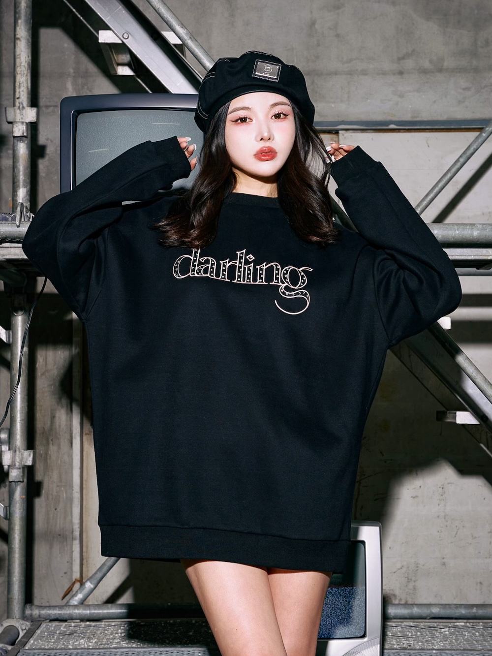 Darich ビジューグラフィックプルオーバー