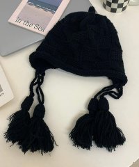 shopnikoniko/タッセル紐付き フードニットキャップ  ma 【即納】フラッグチェック ニットガイド ヘルメットハット 耳付き バラクラバ ニット帽 バケットハット ボンボン付/505912634