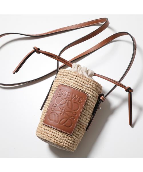 LOEWE（ハンドバッグ ・ ホワイト/白色系）のフリマアイテム一覧