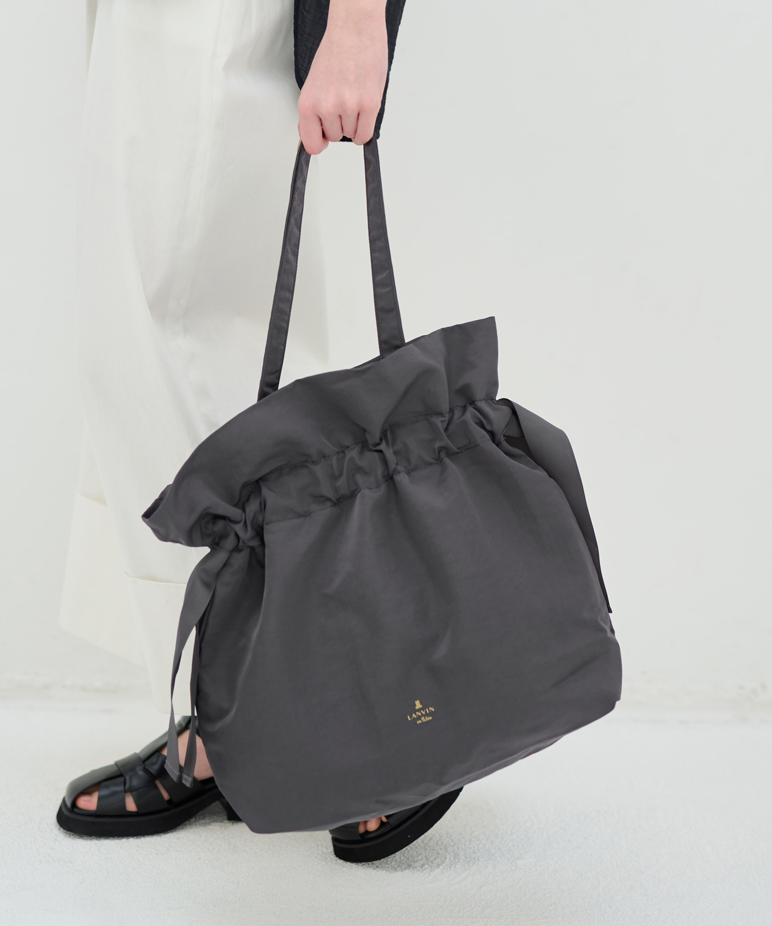 巾着トート(505912240) | ランバンオンブルー(LANVIN en Bleu 巾着トート(505912240) | ランバンオンブルー(LANVIN en Bleu