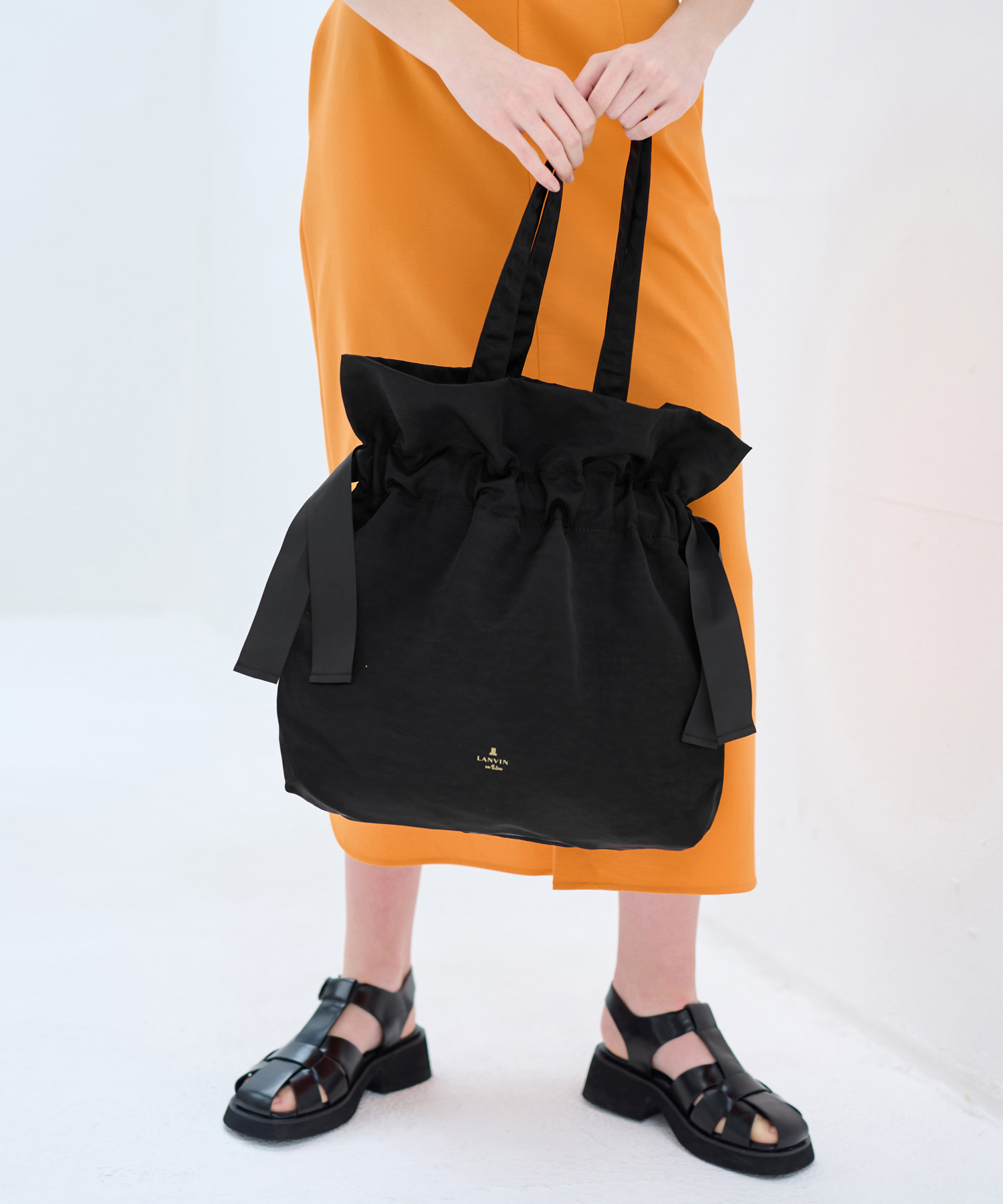 巾着トート(505912240) | ランバンオンブルー(LANVIN en Bleu 巾着トート(505912240) | ランバンオンブルー(LANVIN en Bleu