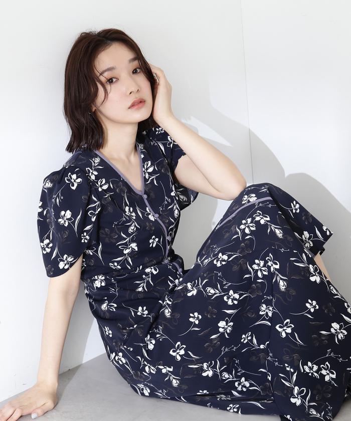 Dolce & Gabbana フラワープリント ワンピース マルチカラー Dolce & Gabbana フラワープリント ドレス マルチカラー (Dolce