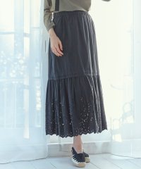 NIJYUSANKU（SMALL SIZE）/【SLOW/一部店舗限定】フラワーエンブロイダリー スカート/505992570