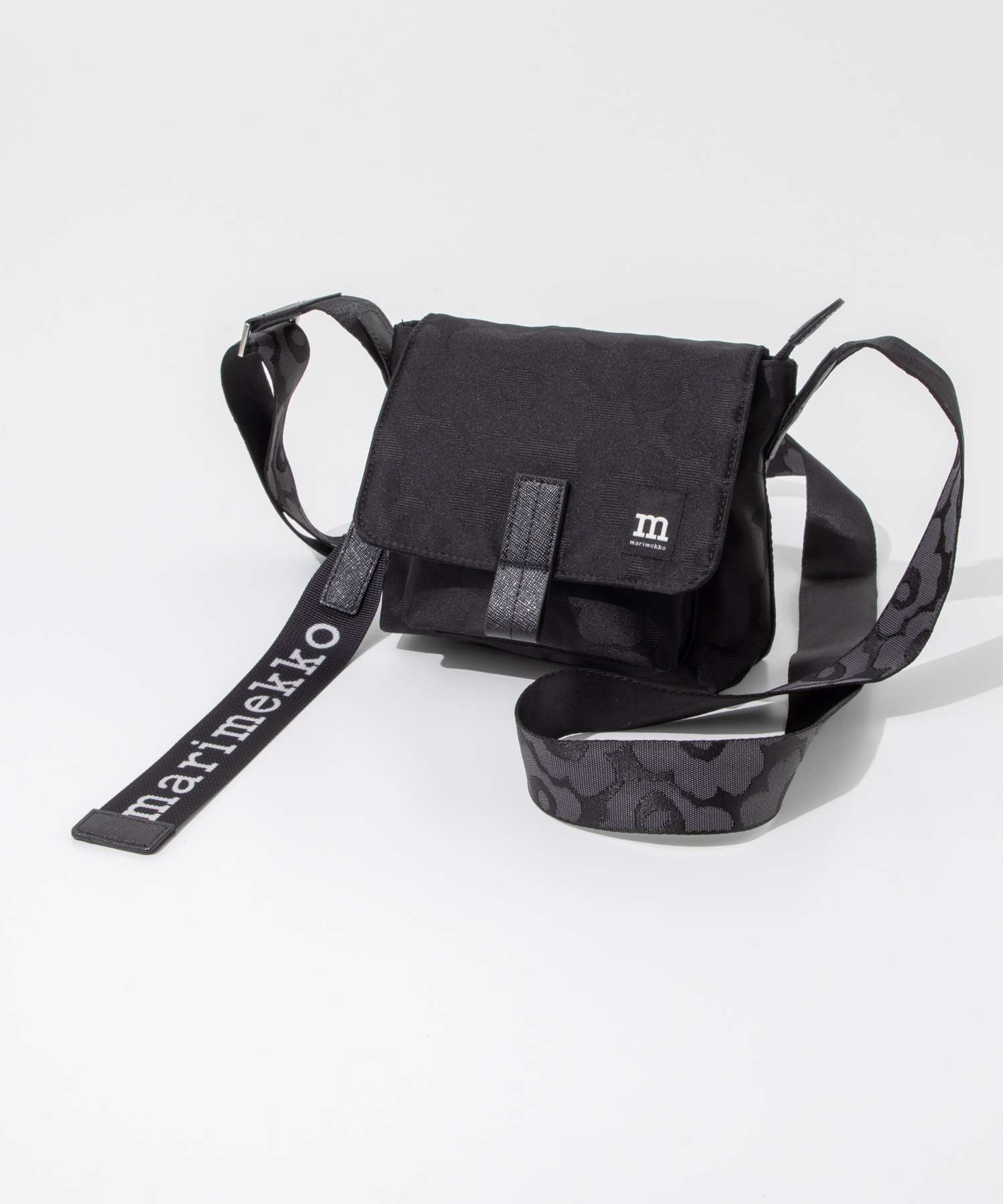 マリメッコ marimekko marimekko ショルダーバッグ 092227 CARRY
