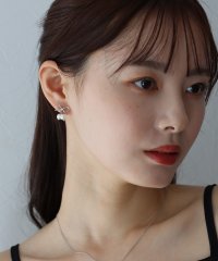 BLUEEAST/ブルーイースト BLUEEAST メタルリボン×パールピアス/506002591