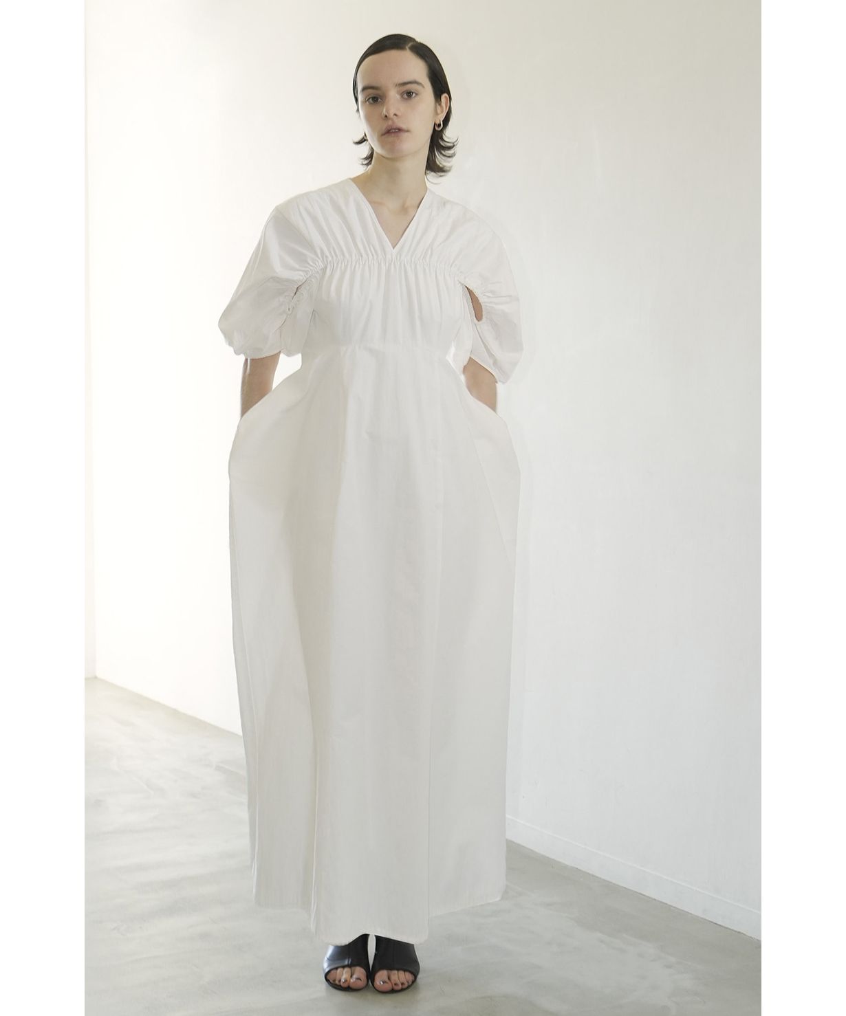 セール 30%OFF】CROSSING GATHER ONEPIECE(506005335) | クラネ
