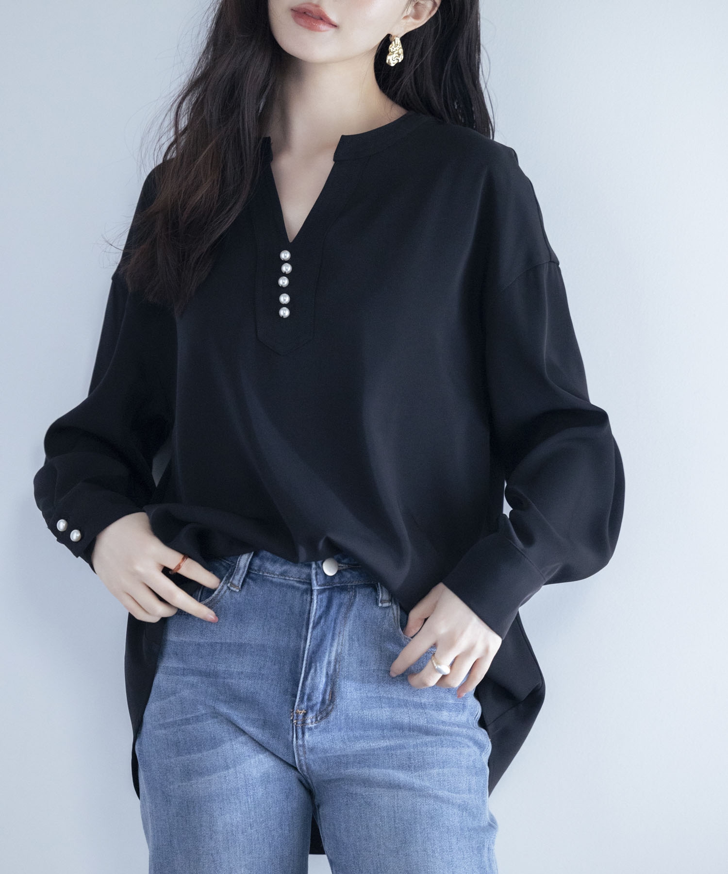 myine パール付きキーネックブラウスセットアップ(ブラック) セール40%OFF】セゾンドパピヨン SAISON DE PAPILLON パール付き