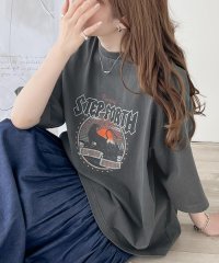 Classical Elf/《Javaジャバコラボ》ゆるっとカジュアルに着こなす。綿100%ピグメント加工グラフィックTシャツ/506005370