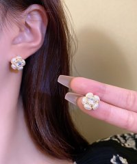 shoppinggo/ピアス 花 可愛い パールピアス はなピアス キラキラ ビジューピアス きれいめ レディース 人気アクセサリー/506009326