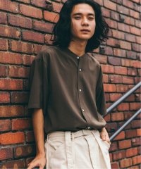 JOURNAL STANDARD/”吸水速乾 / 接触冷感” EVALET LIGHT バンドカラー S/S シャツ/506019834