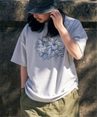 VENCE　EXCHANGE/梨地花柄刺繍Tシャツ/505840135