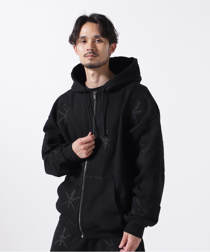 クーポン】UNKNOWN LONDON/アンノウンロンドン/BLACK ON BLACK DAGGER EMBROIDERY  HOODIE(506027675) | エルエイチピー(LHP) - d fashion