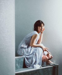 NATURAL BEAUTY BASIC/Vネックフラワーティアードワンピース/506032147