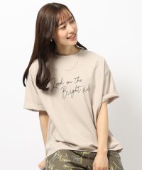 SHOO・LA・RUE/【洗える/プチプラ/綿100％】グラフィック半袖ゆるTシャツ/506003397