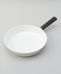 ２１２ＫＩＴＣＨＥＮ　ＳＴＯＲＥ/セラミックフライパン 26cm WH ＜GLAMP. グランプ＞/506035090