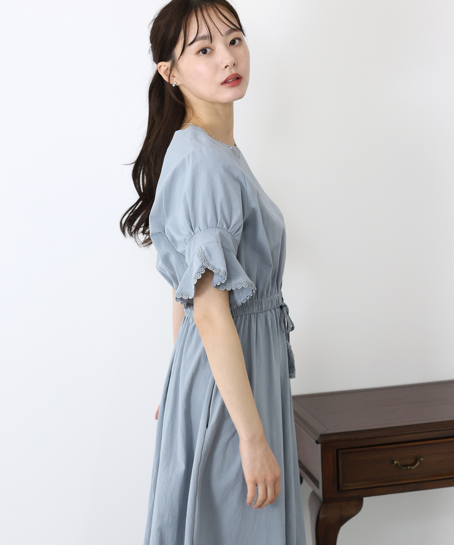 新品 ドロスト ワンピース イエロー ブルー セール】袖レースドロストワンピース（ワンピース）｜BLUEEAST