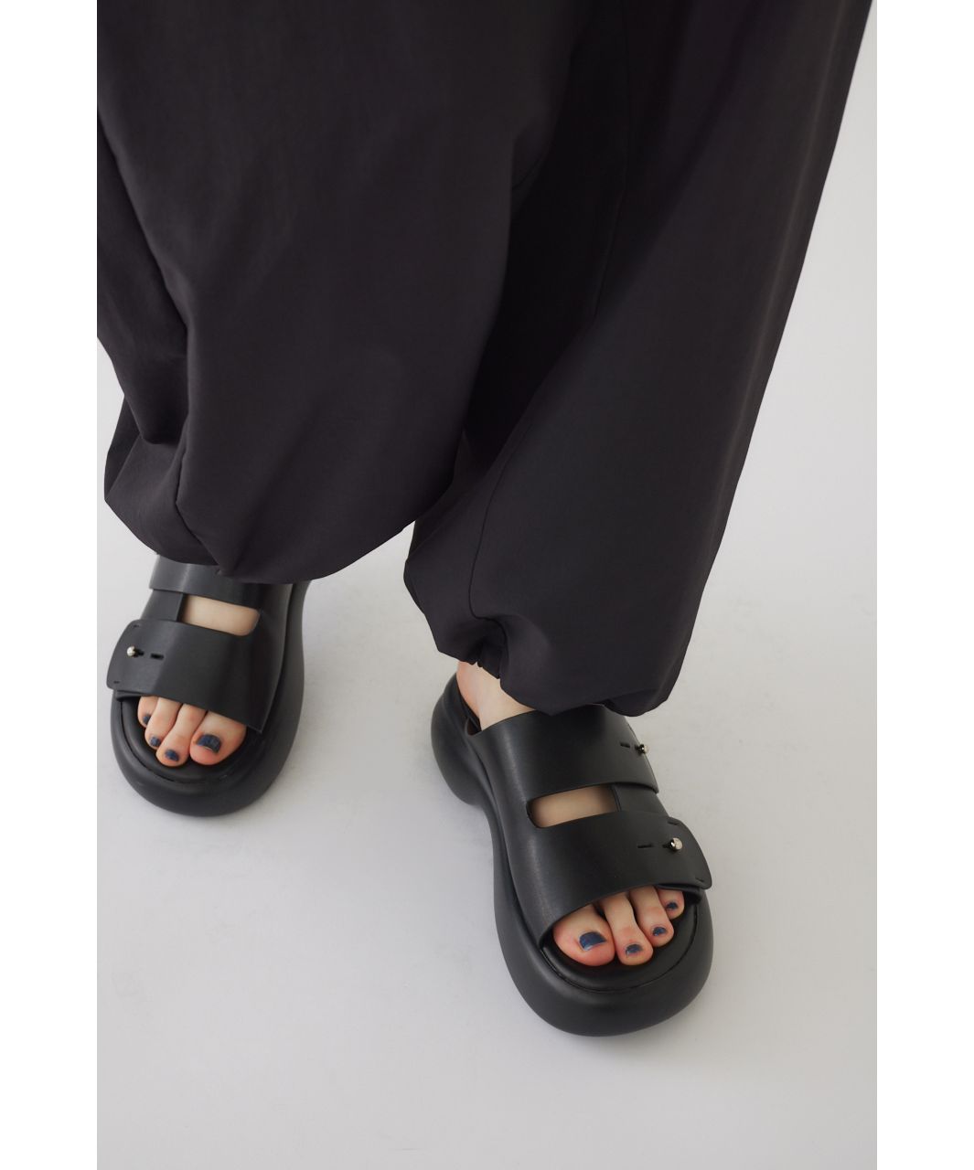 RIM.ARK | Volume sole sandal (SANDALS ) |RIM.ARK ONLINE STORE