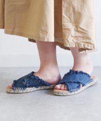 MINNETONKA/ミネトンカ MINNETONKA クロスベルトサンダル pepper－518425－bdnm/506041836