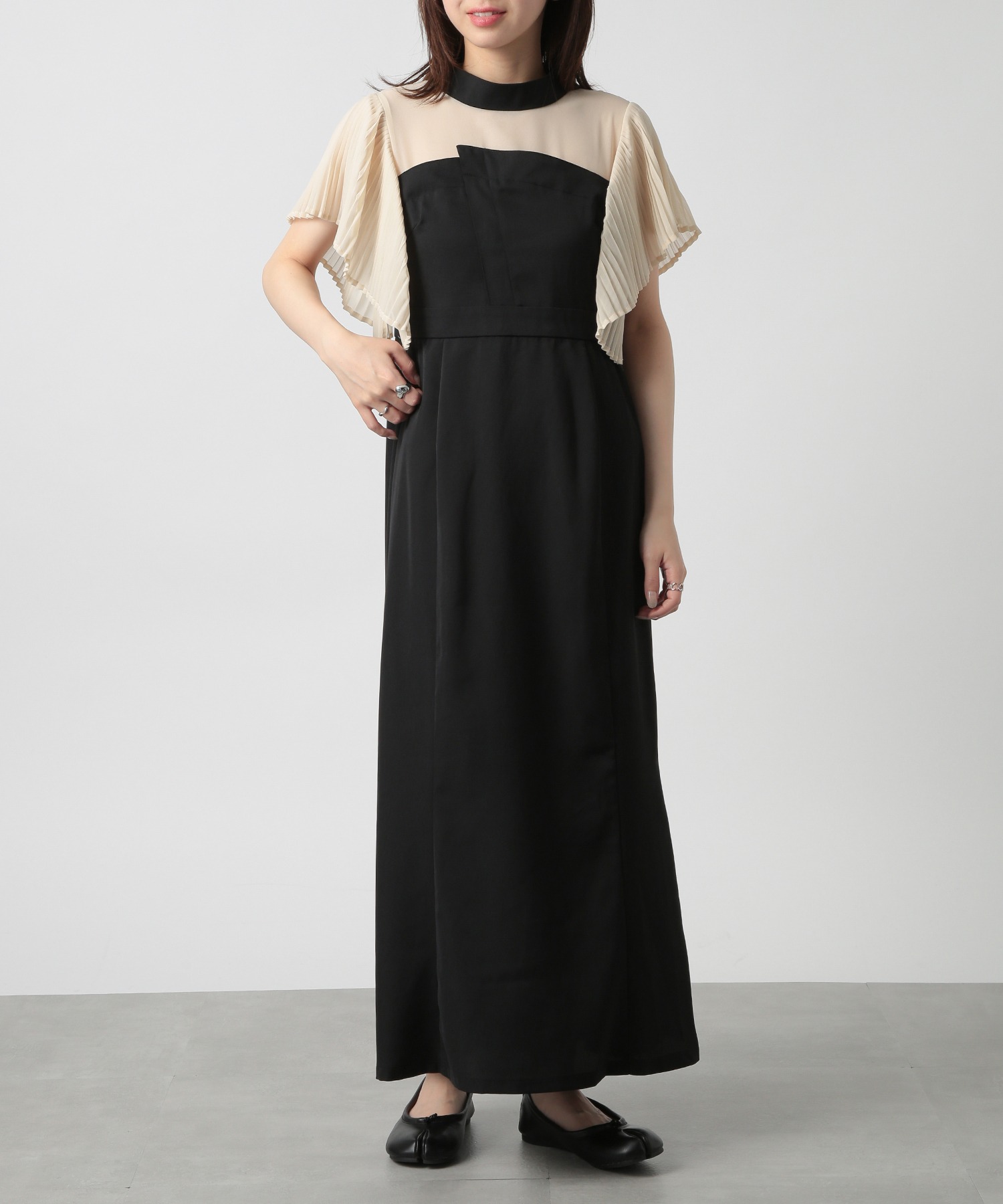 新品タグ付き MAISON BREEZE メゾンブリーズ ロングワンピース 黒 セール】メゾンブリーズ MAISON BREEZE 【MAISON BREEZE reveur