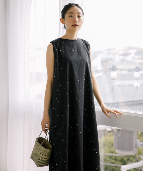 刺繍ドットノースリーブワンピース(506058971) | アーバン 刺繍ドットノースリーブワンピース(506058971) | アーバン