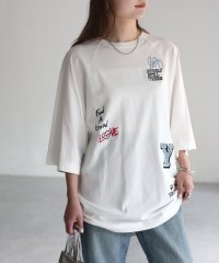 Riberry/手書き風ランダムロゴ刺繍ラグランＴシャツ/506064155