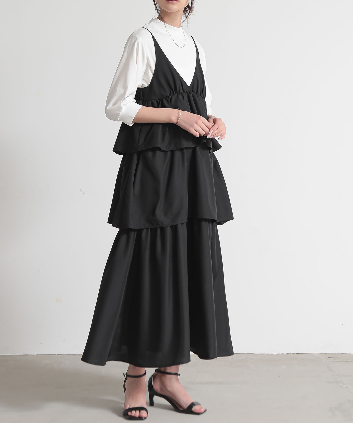ホット セールの通販 セール】アンドイット and it_ ふんわり軽いティアードフリル 服＆ファッション小物