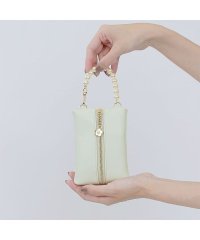 MARY QUANT/パールストラップ センターパートティッシュケース/506080407