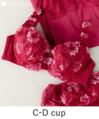 fran de lingerie/バストメイクの真骨頂可憐な花びら刺繍 「グレースイストフラワーペタル ブラジャー（ワイヤー有り）」 ブラジャー/506096838