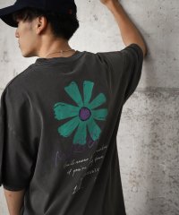 ZIP FIVE/ピグメント加工 バックグラフィックTシャツ/506102595