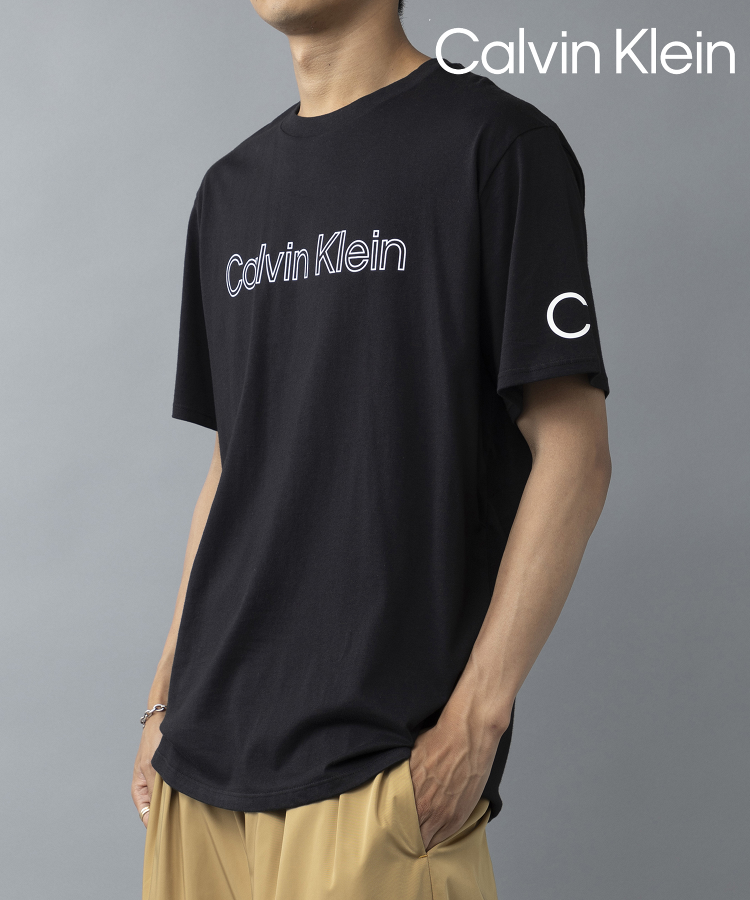 コレクション calvin klein 袖ロゴ tシャツ