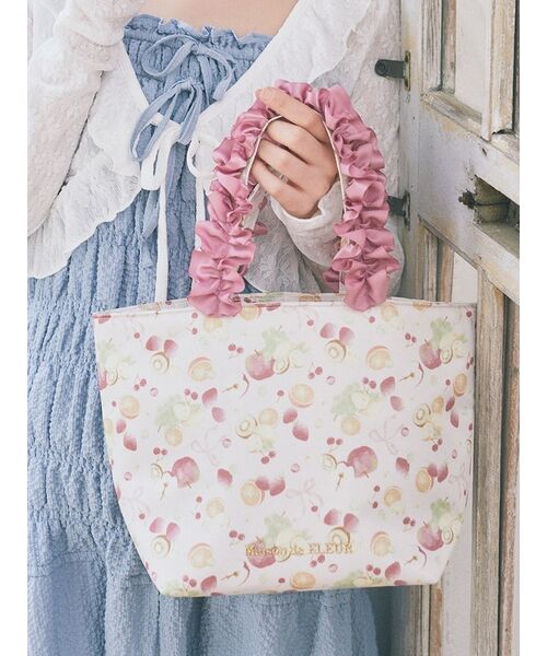 セール 30%OFF】メゾン ド フルール Maison de FLEUR フルーツ柄