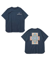 GLAZOS/【Penfield】【防汚加工】ネイティブ柄バックプリント半袖Tシャツ/506162357