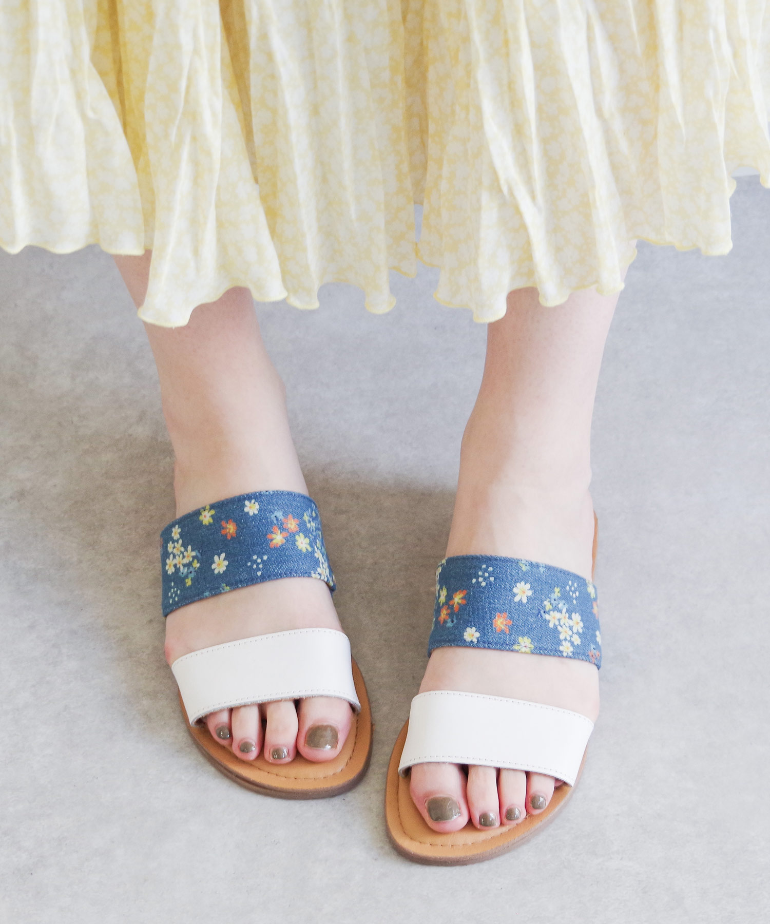 セール】ミネトンカ MINNETONKA フラットサンダル franky