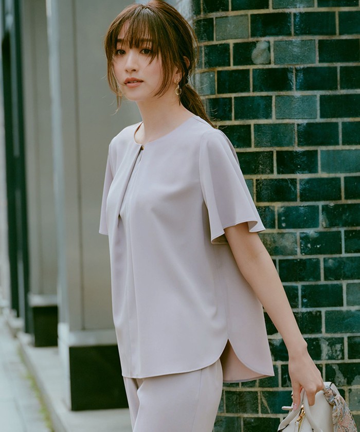 チェリー未使用美品 Akris シルク 前開きブラウス AKRIS シルク 長袖ブラウス 新品 - メルカリ
