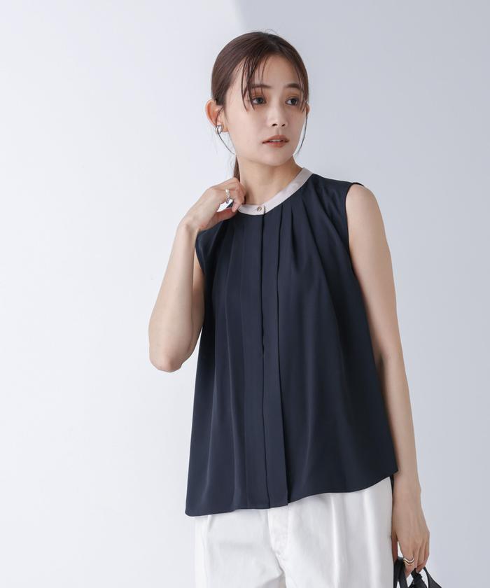 セール 40%OFF】スタンドバイカラーノースリーブタックブラウス