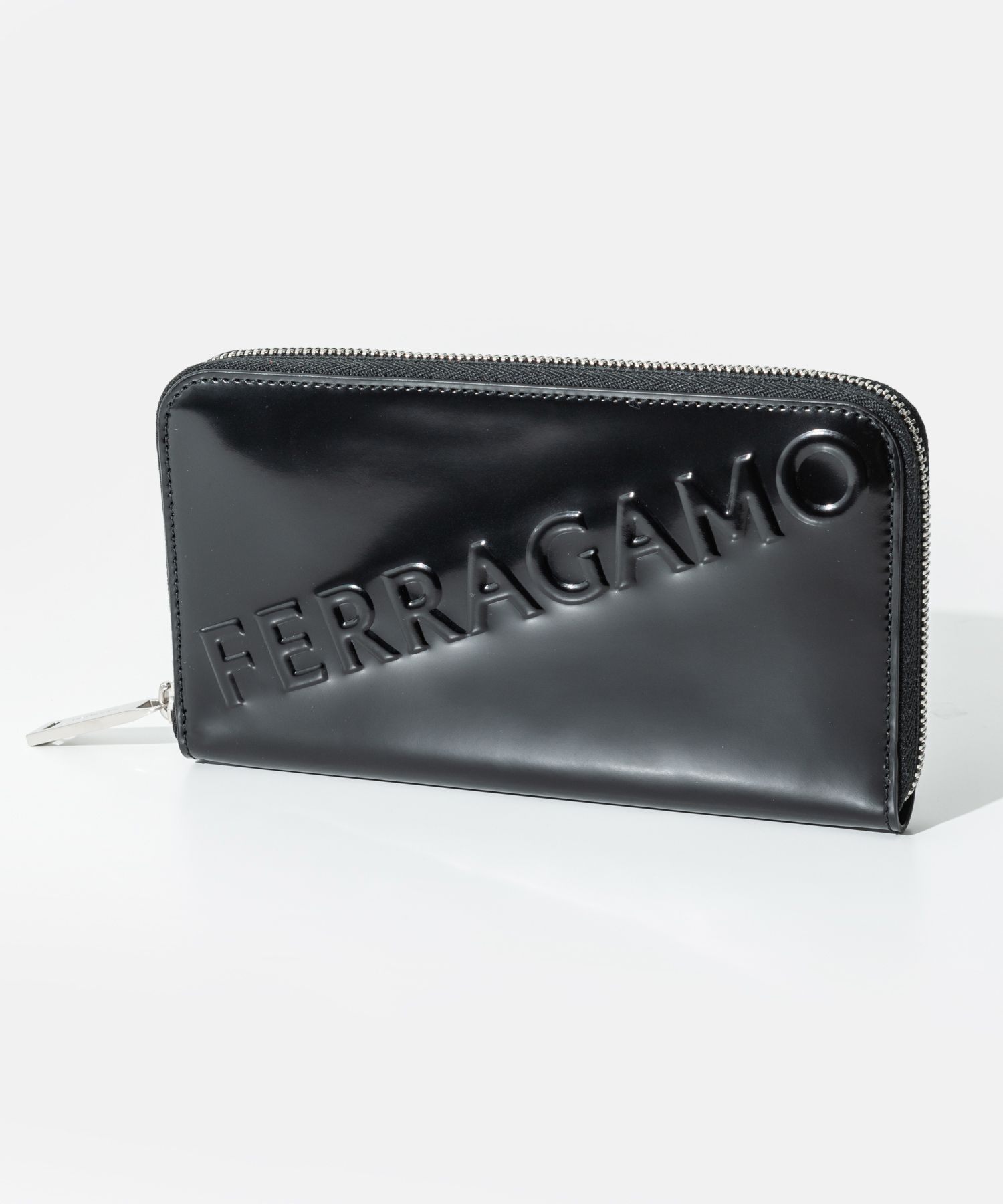 フェラガモ(FERRAGAMO)(FERRGM)の通販 - d fashion フェラガモ(FERRAGAMO)(FERRGM)の通販 - d fashion