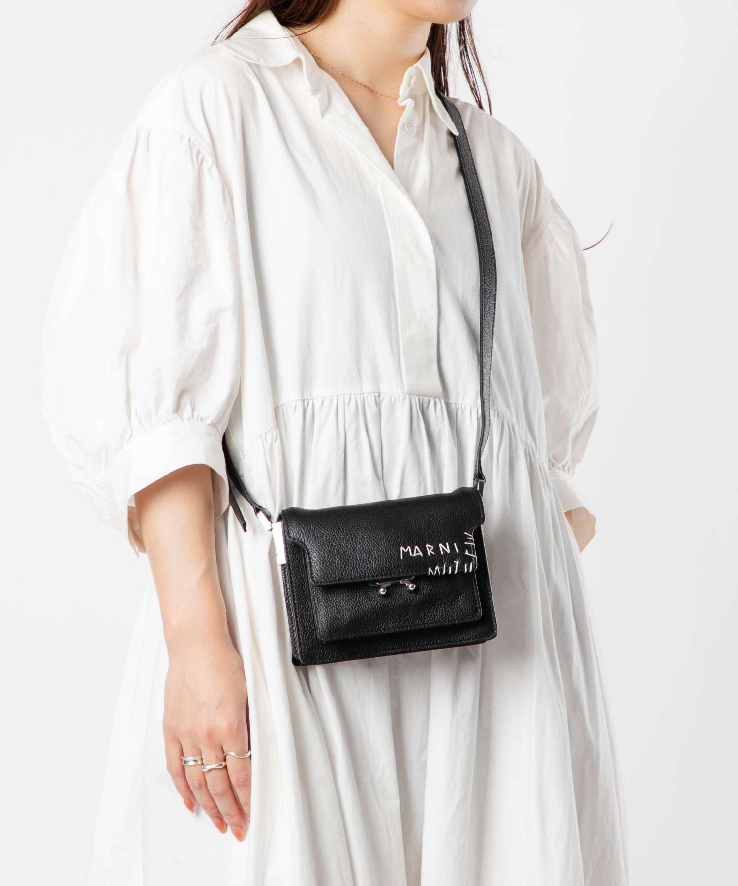マルニ MARNI SBMP0075L4 P6533 ショルダーバッグ TRUNK SOFT マルニ MARNI SBMP0075L4 P6533 ショルダーバッグ TRUNK SOFT